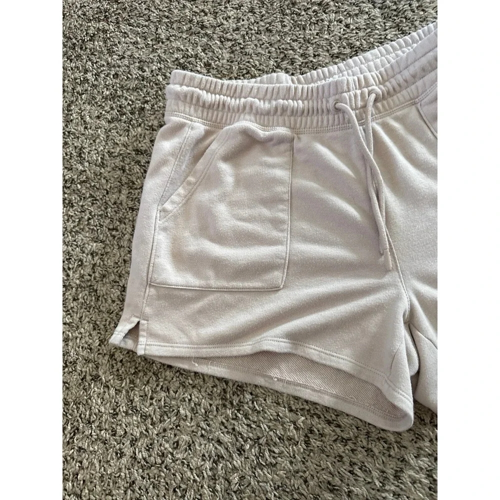 Reebok Women's Tan Y2K Sweat‎ Shorts Size Medium